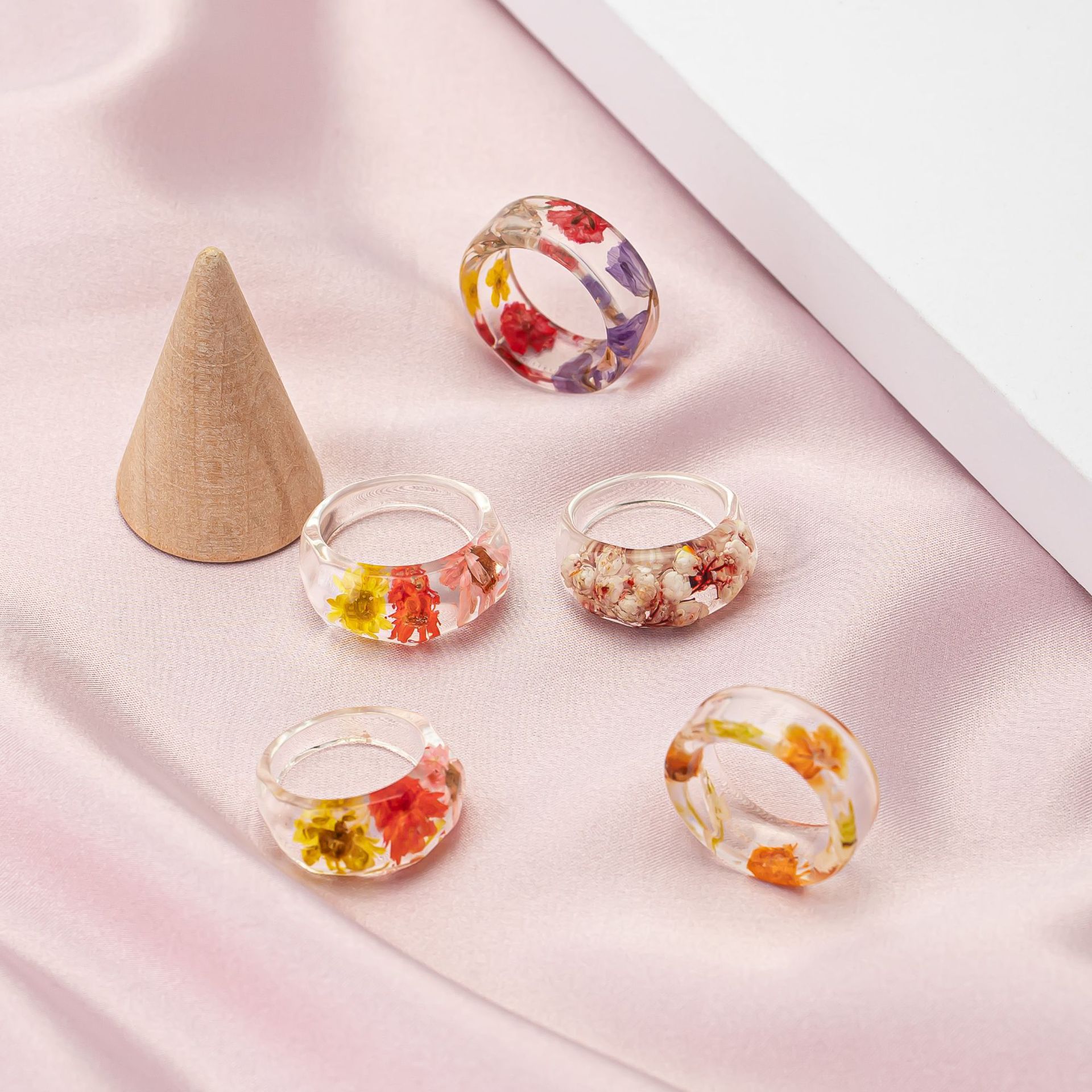 Anello in Resina Acrilica con  - Dried Flower Bulk recensione e prezzo